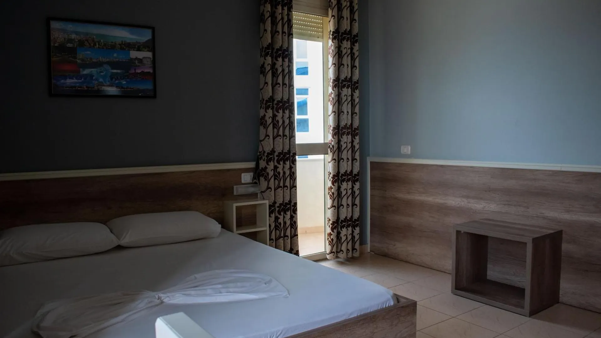 Hotel Niagara Dıraç Arnavutluk