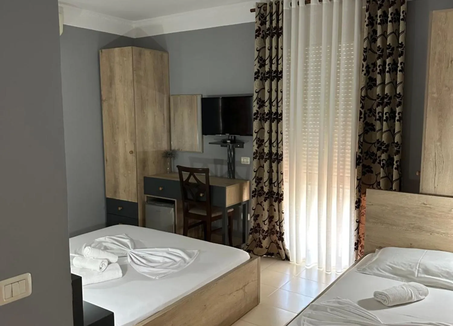 Hotel Niagara دراس 3*,
