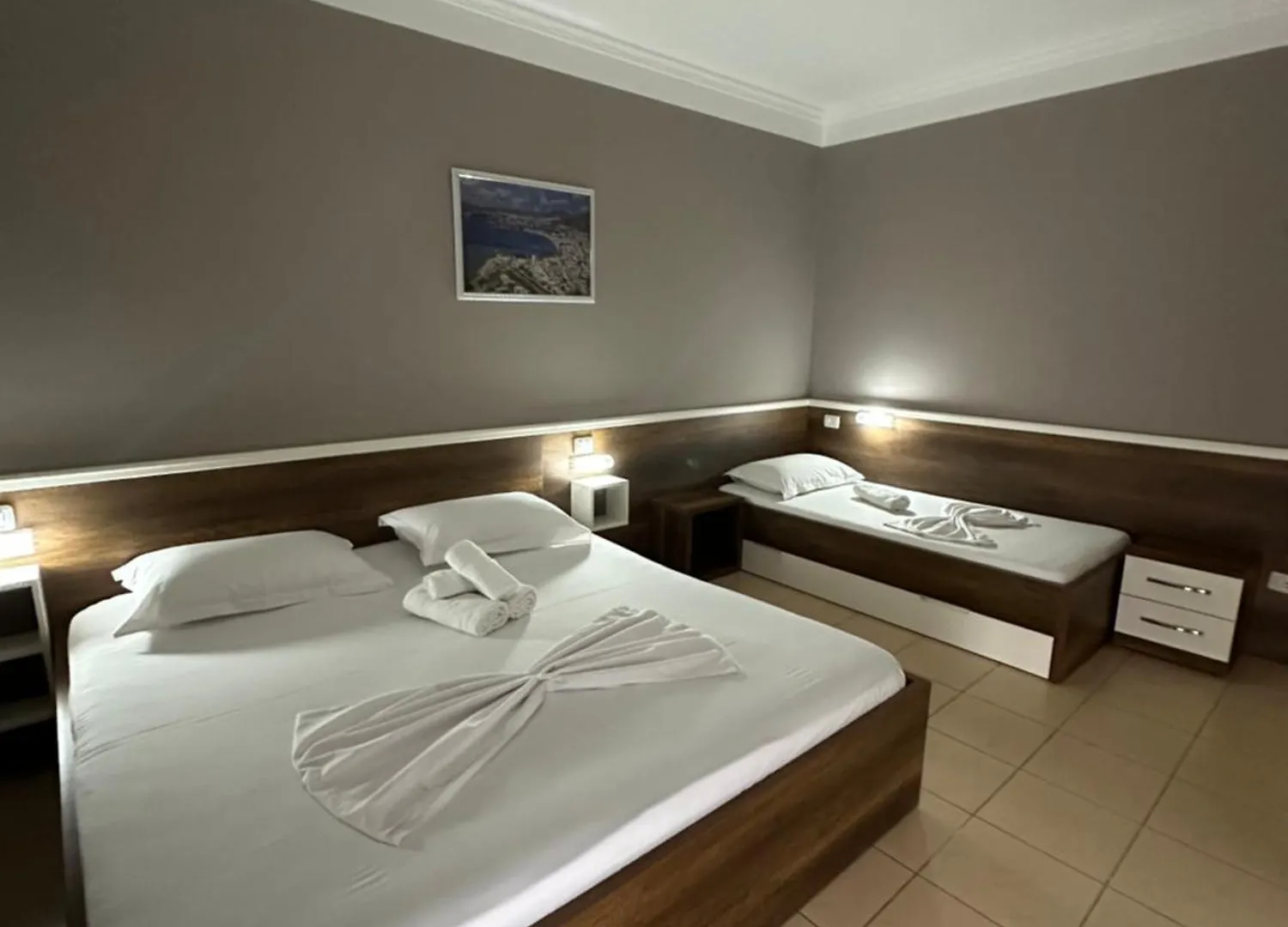 Hotel Niagara Dıraç