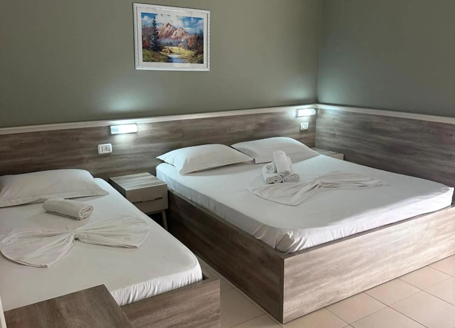 Hotel Niagara دراس