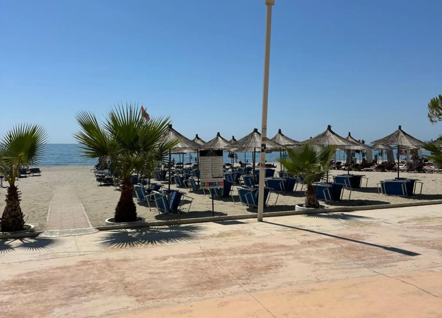 Hotel Niagara Dıraç