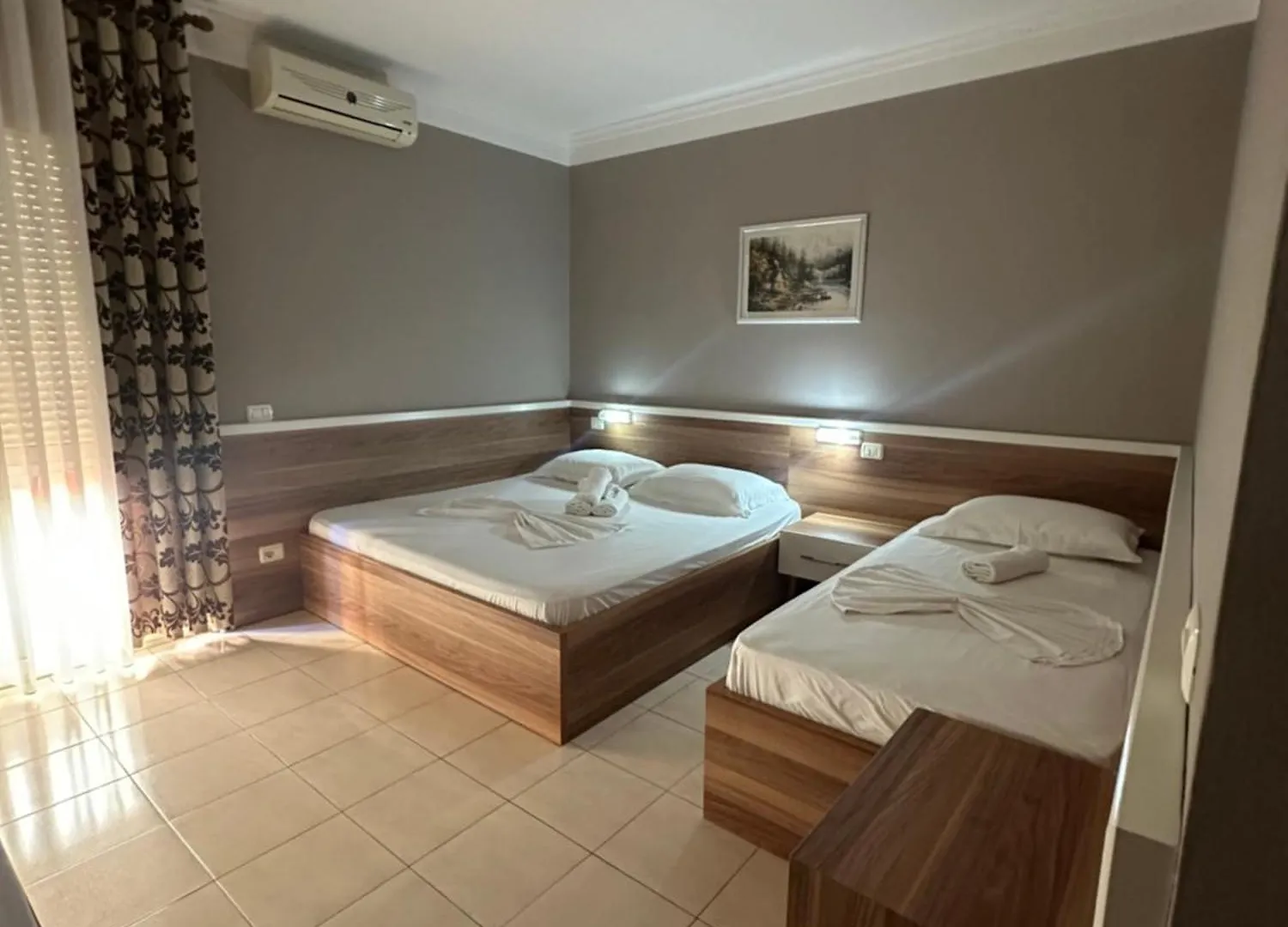 Hotel Niagara Dıraç