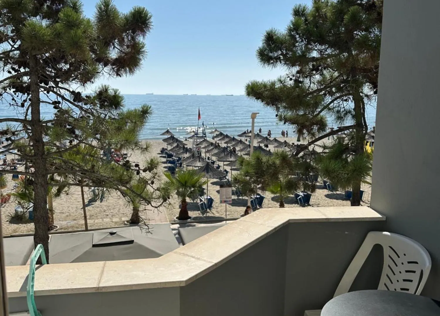 Hotel Niagara دراس